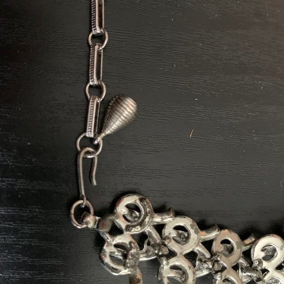 Vintage Coro Choker - Picture 5 of 7